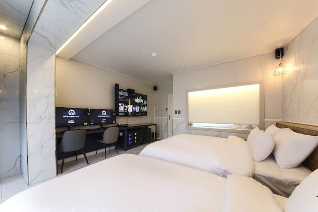 Terrace Room