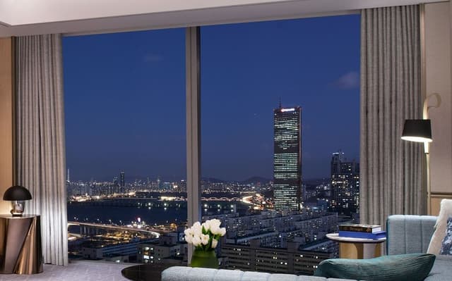 Classic Suite, 1 Bedroom (82 sm - King)