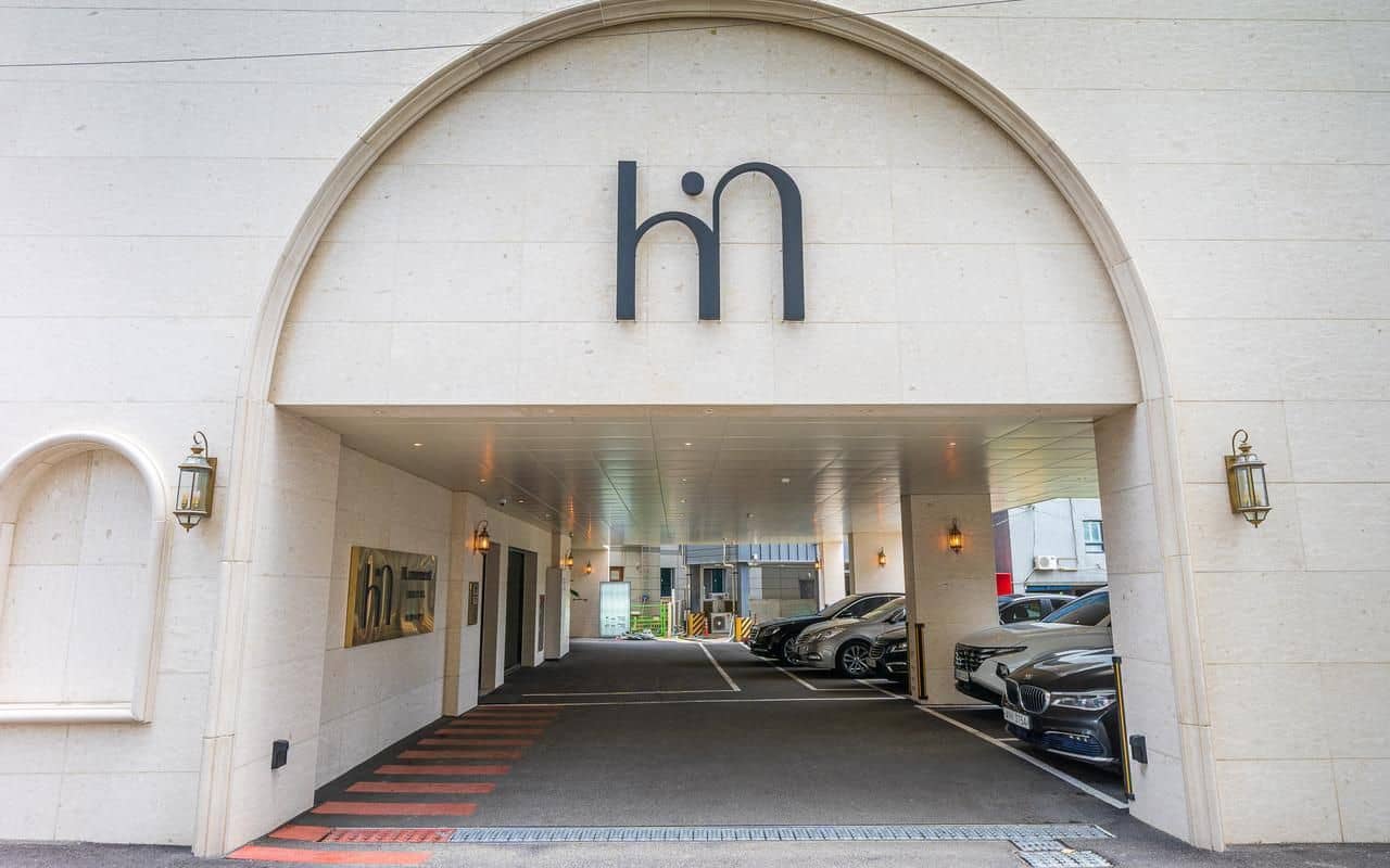 H. Moment Hotel Songjeong H. Moment Hotel Songjeong