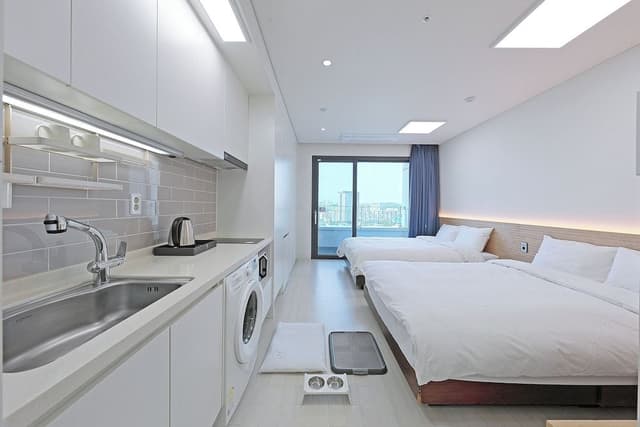 Family Twin Room (below 6kg, 1 pet allowed)