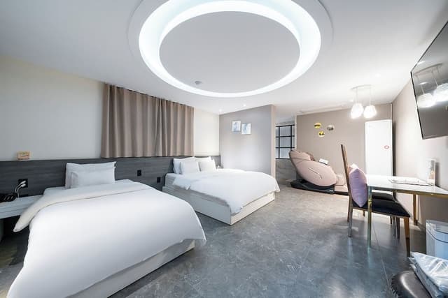 Premium Twin Room