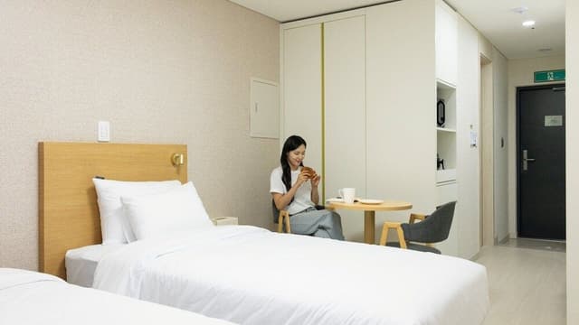 Deluxe Twin Room, Non Smoking, City View