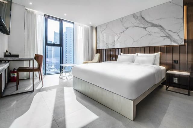 Deluxe Double Room (No Parking)