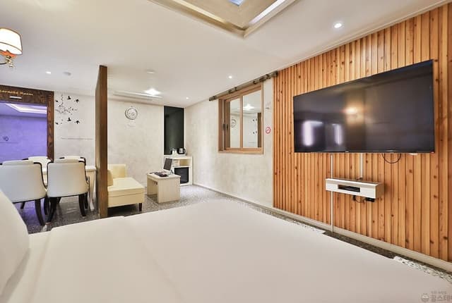 Premium Suite