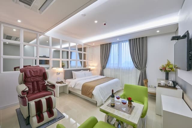 Deluxe Double Room (Styler, Massage Chair)