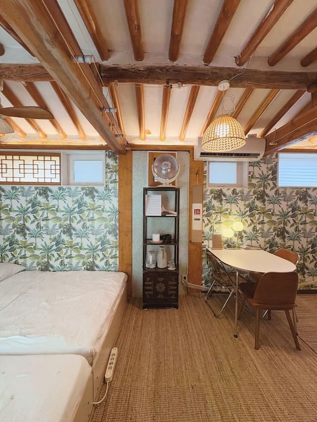 Family Room, 2 Double Beds, Courtyard View