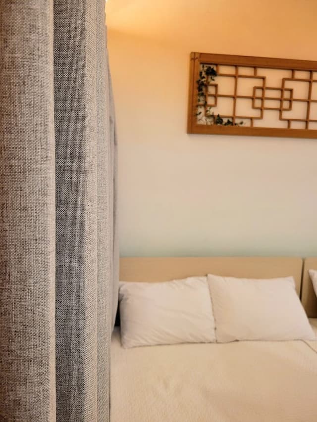 Family Room, 2 Double Beds, Courtyard View