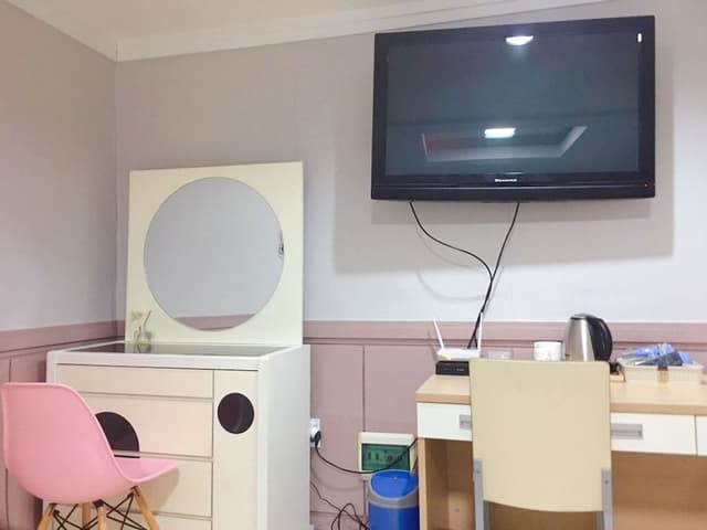 Deluxe Room (A)