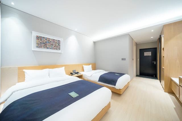 Deluxe Twin Room