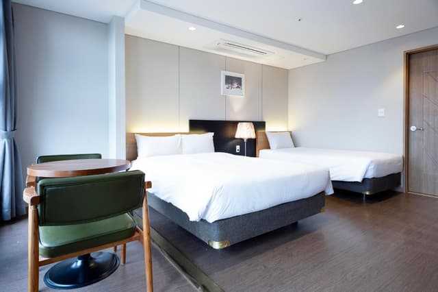 Executive Suite