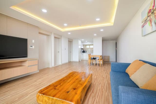 Suite, 2 Bedrooms, Non Smoking, Partial Ocean View