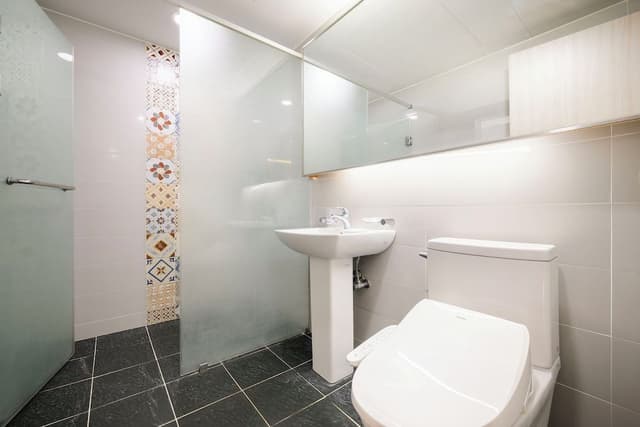 Suite, 2 Bedrooms, Non Smoking, Partial Ocean View