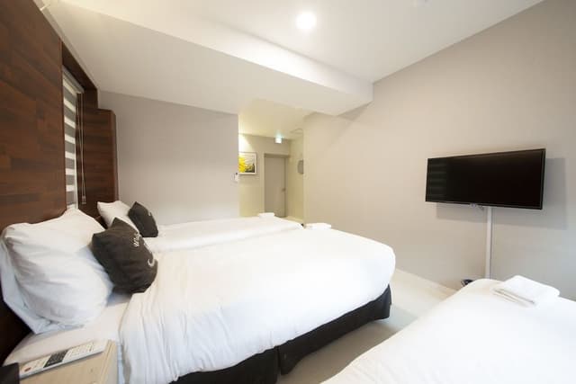 Triple Room