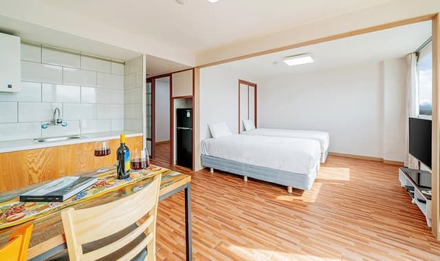 Deluxe Room - Pet-Friendly