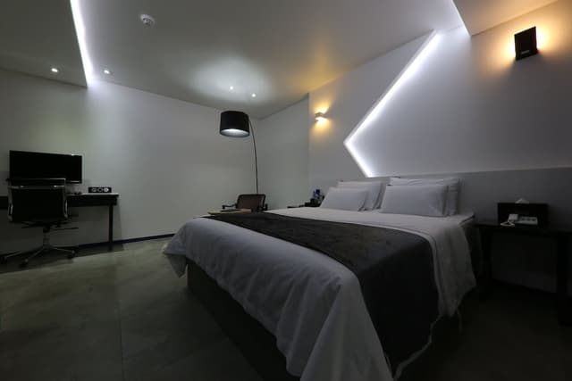 Honeymoon Triple Room