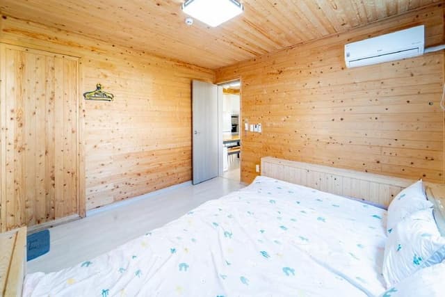 Basic Room, 4 Bedrooms (60pyeong Family Kids Room)