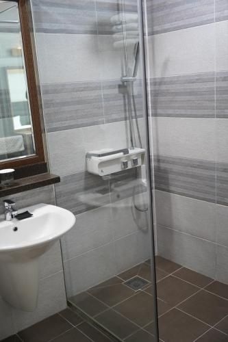 โรงแรมซาชอน แกรนด์ (Sacheon Grand Hotel)3