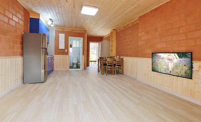 Double Room (Ootseum Room)