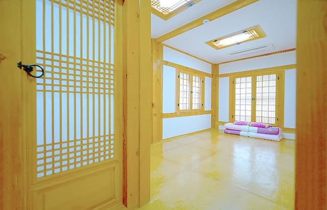 Room (4 persons)