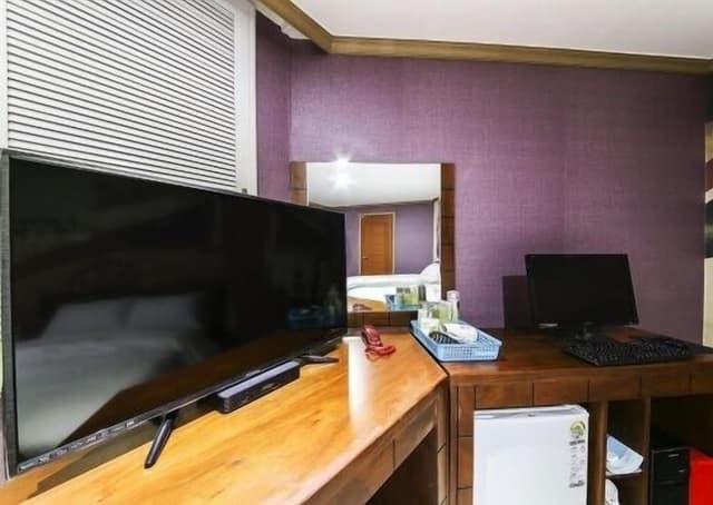 Semi-Deluxe Room