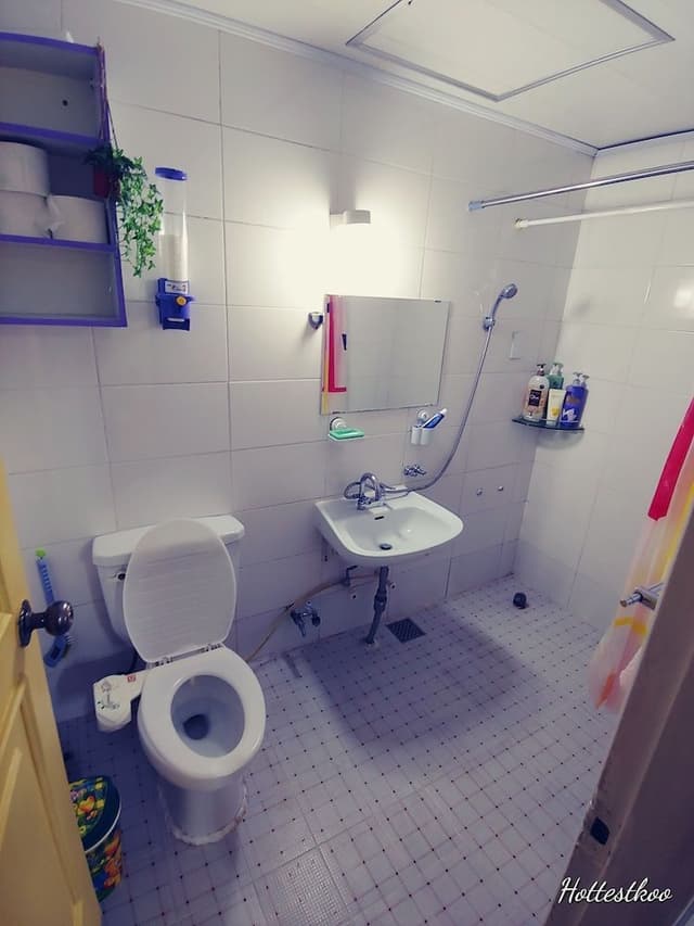 Basic Shared Dormitory, Men only (8 people)