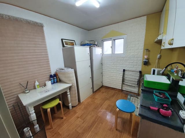 Basic Shared Dormitory, Men only (8 people)
