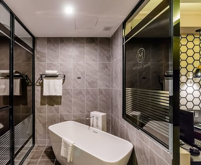 Premium Suite