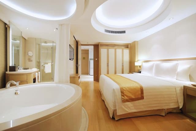 Standard Suite