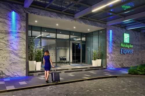 Holiday Inn Express Singapore Katong Holiday Inn Express Singapore Katong