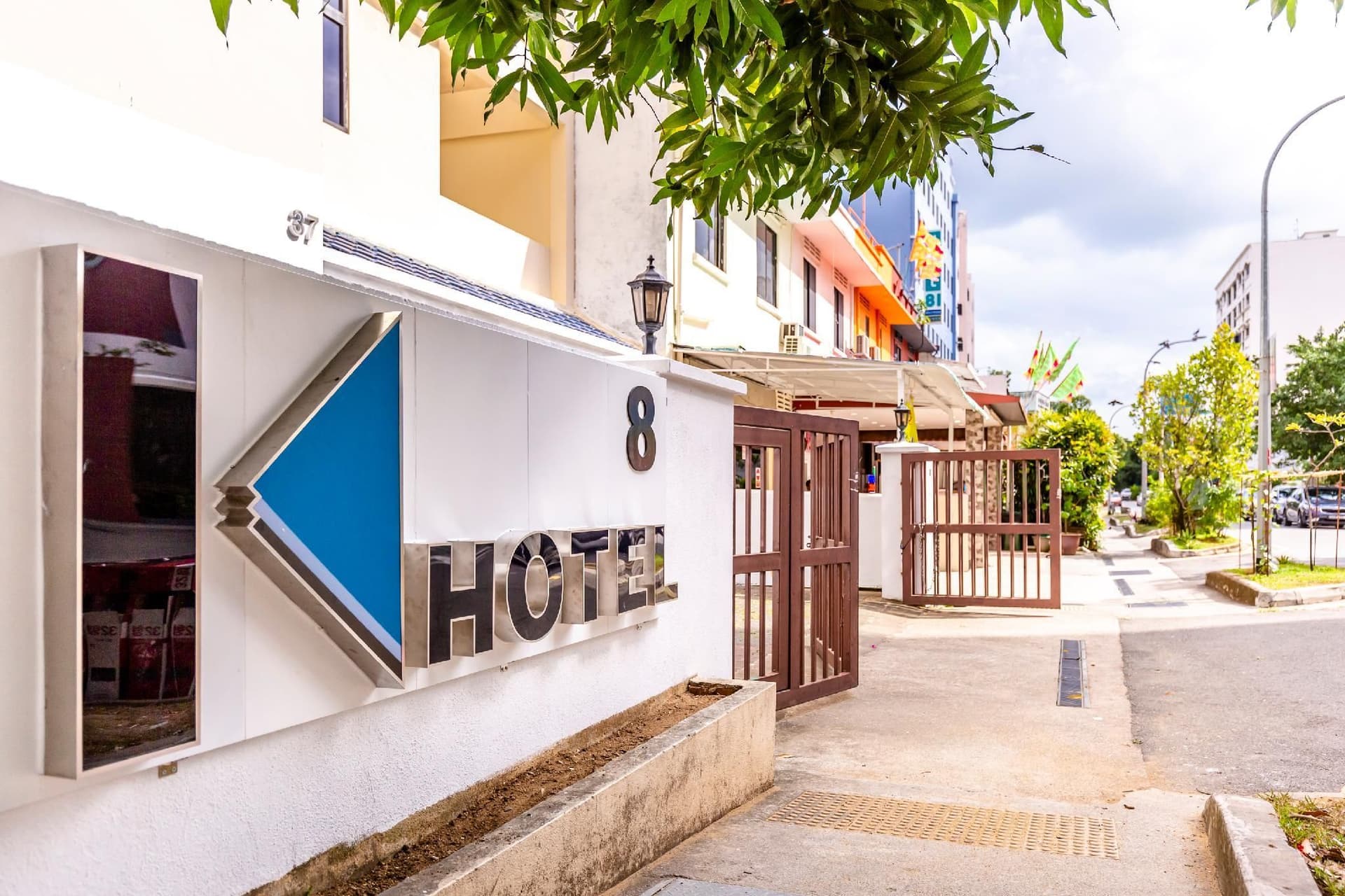 K Hotel 8 K Hotel 8