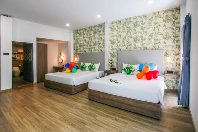 Deluxe Family Room