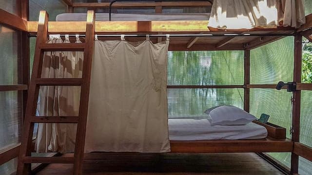 Bed in 4-Bed Mixed Dormitory Room, Pool Access