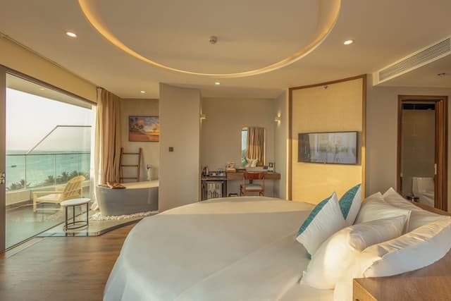 Premium Sunset Ocean Panorama