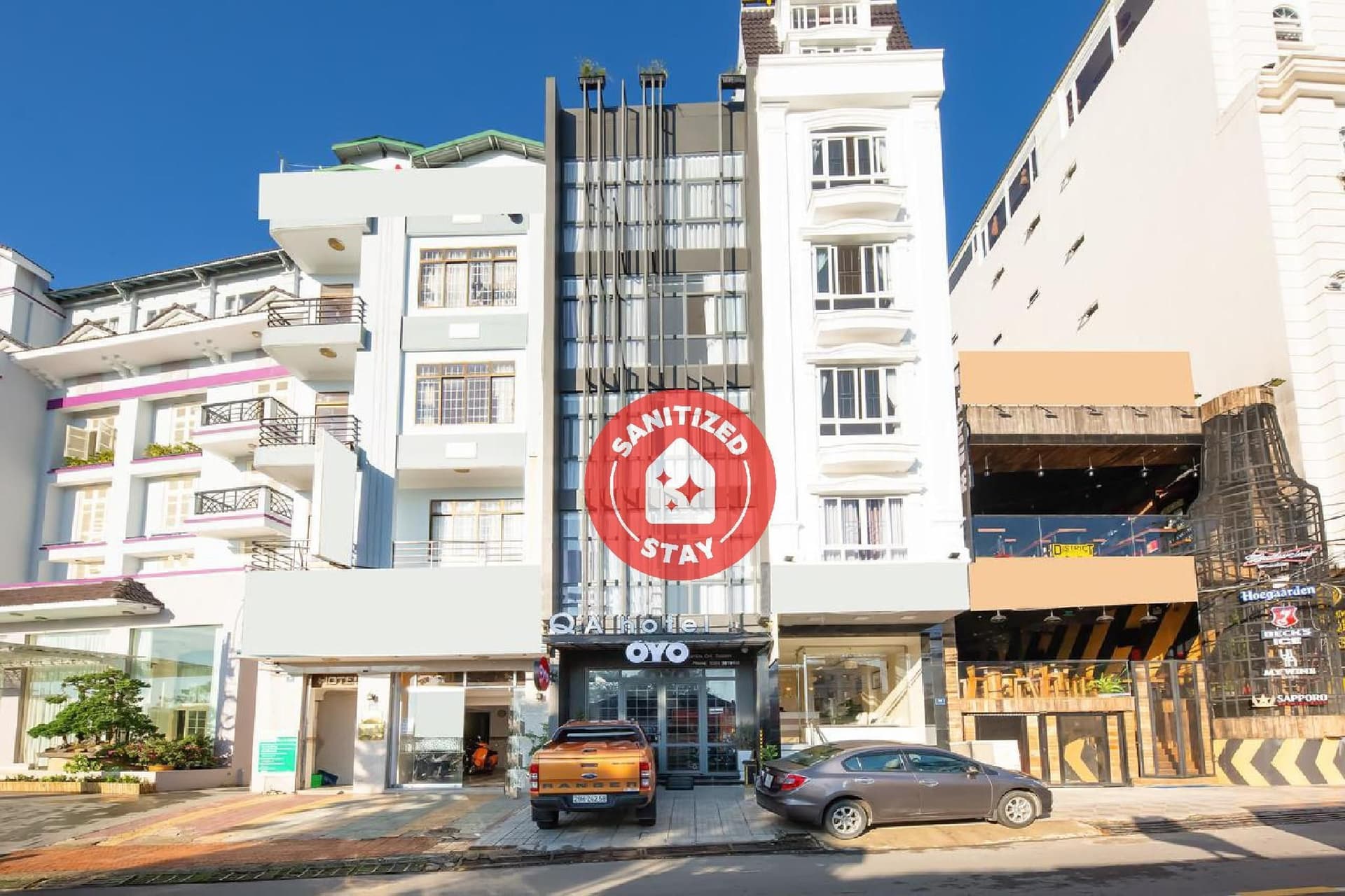 QA Hotel QA Hotel