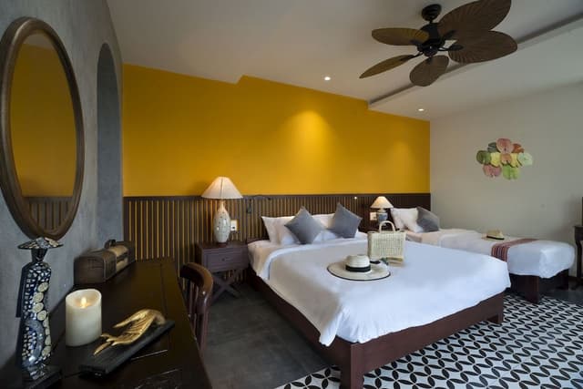 Family Suite (with balcony)
