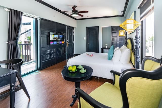 Deluxe Double or Twin Room, Pool View