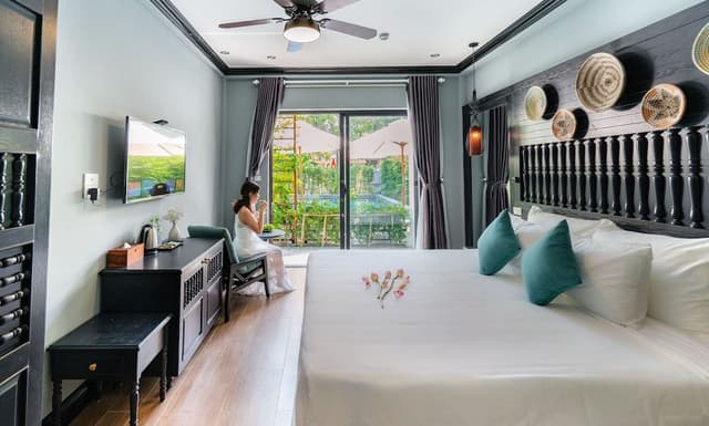 Deluxe Double or Twin Room, Pool View