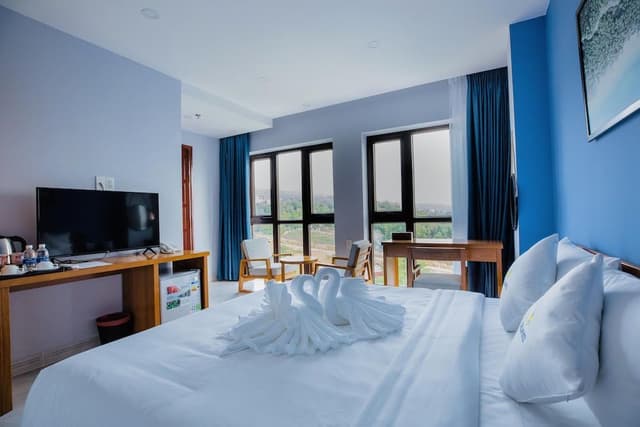 Deluxe Window Double or Twin Room