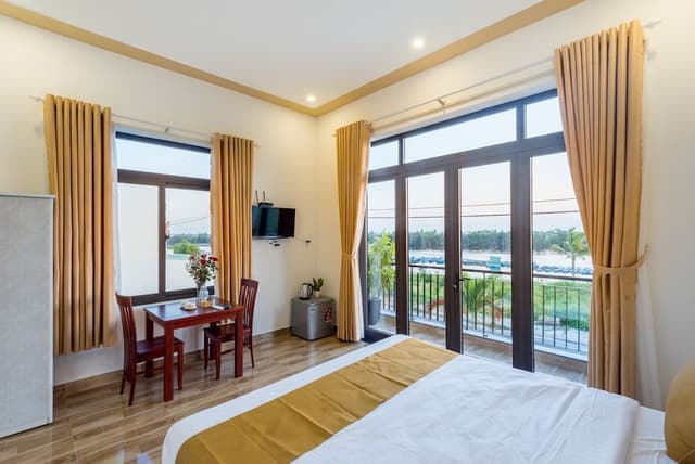 Super Deluxe with Balcony