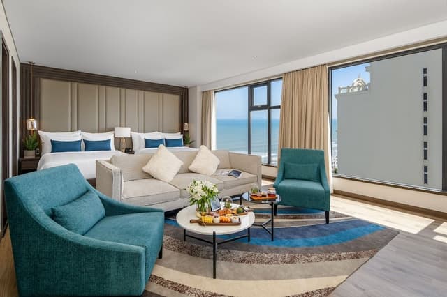 Executive Family with Partial Sea View