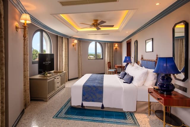 Executive Suite