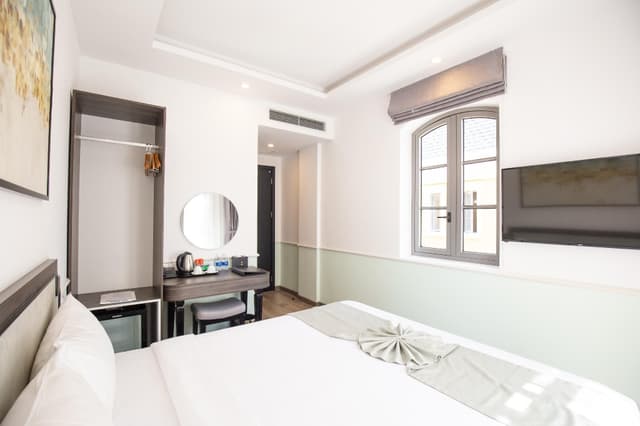 Deluxe King Room