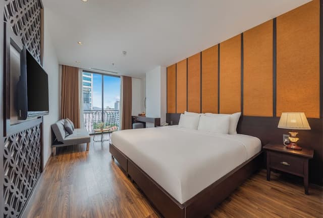 Deluxe Double Room, Balcony, City View