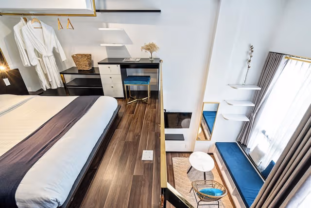 Executive Duplex, City View