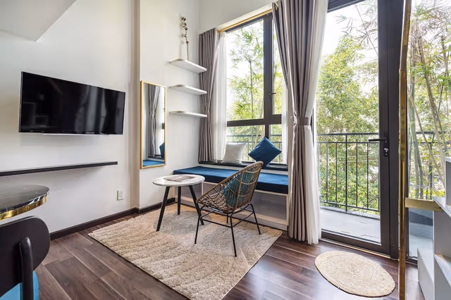 Executive Duplex, City View