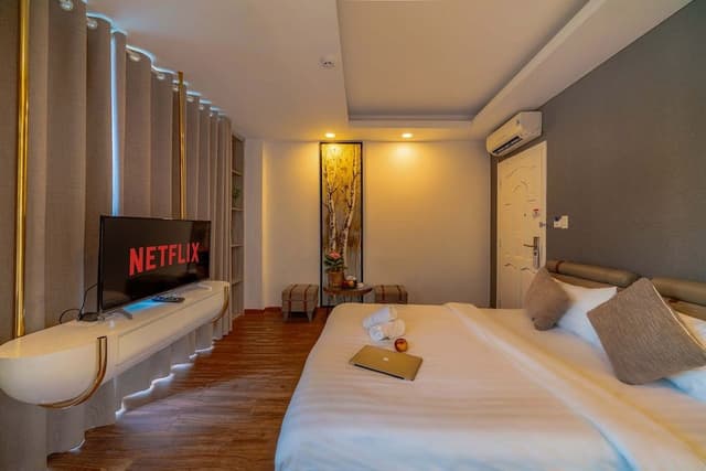 Deluxe Double Room, City View