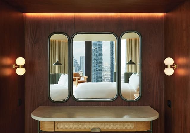 Premier Penthouse