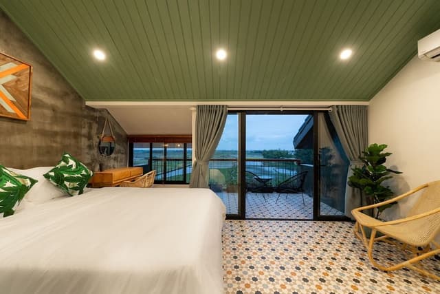 Rooftop Room, Rice Field View