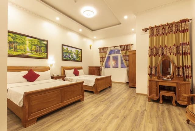 Deluxe Family Room