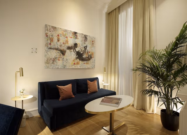 Suite (Private SPA)